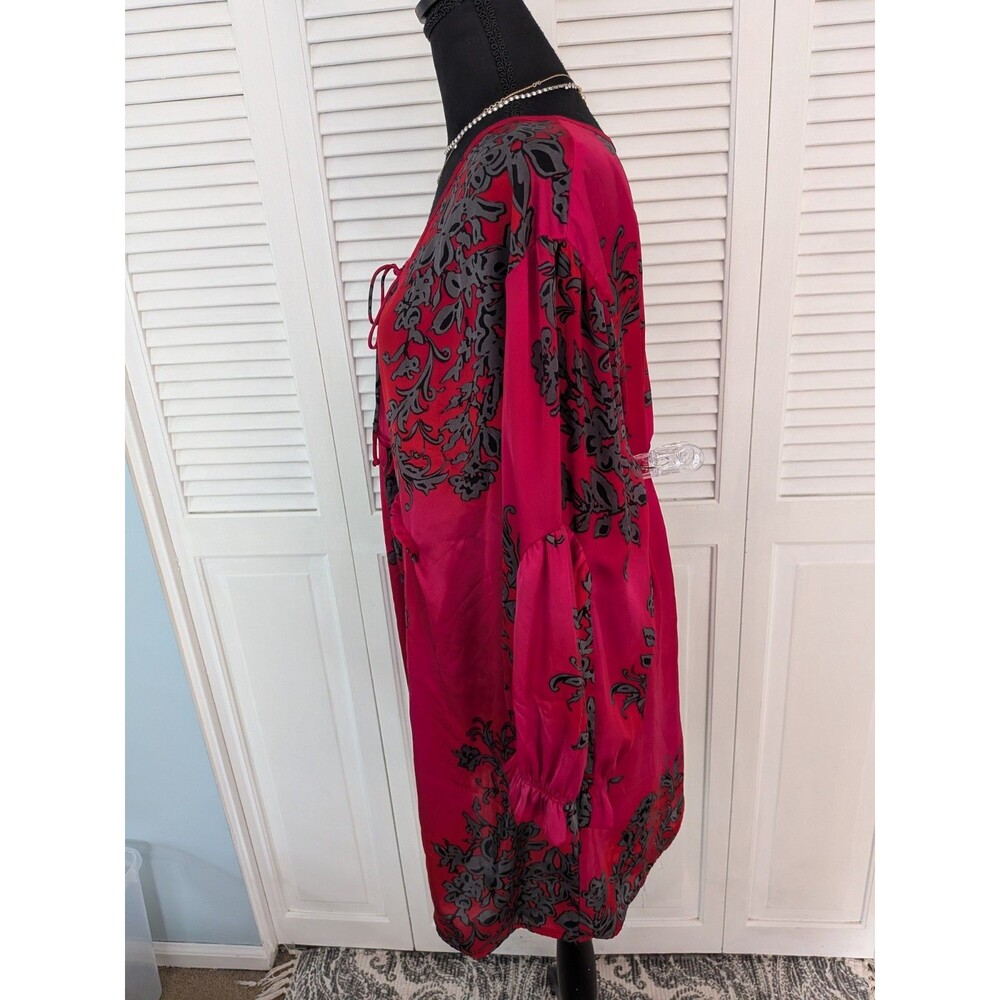 Whimsigoth Blouse in Vibrant Pink, Rose Red, Black and Gray - Picture 6 of 13